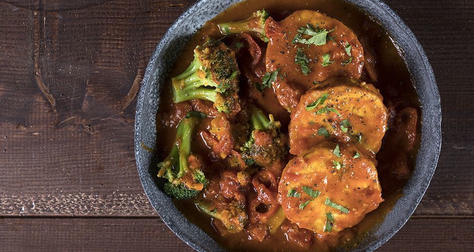 Cod Fillets in an Aromatic Red Sauce