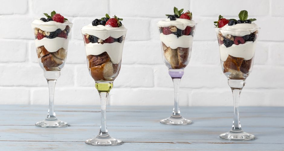 Trifle with yogurt mousse