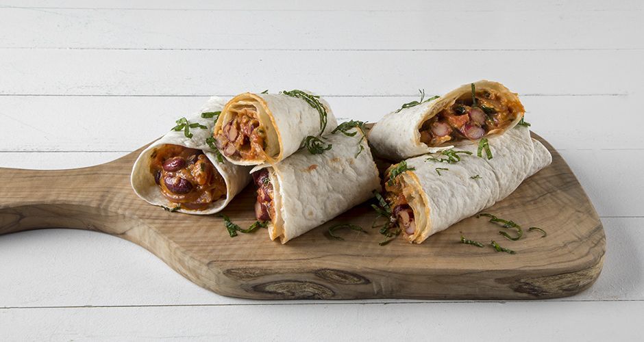 Tortillas with a red bean filling