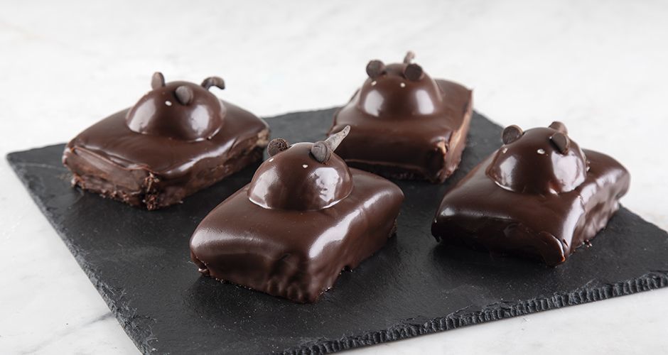 Chocolate mice cakes Recipe Akis Petretzikis