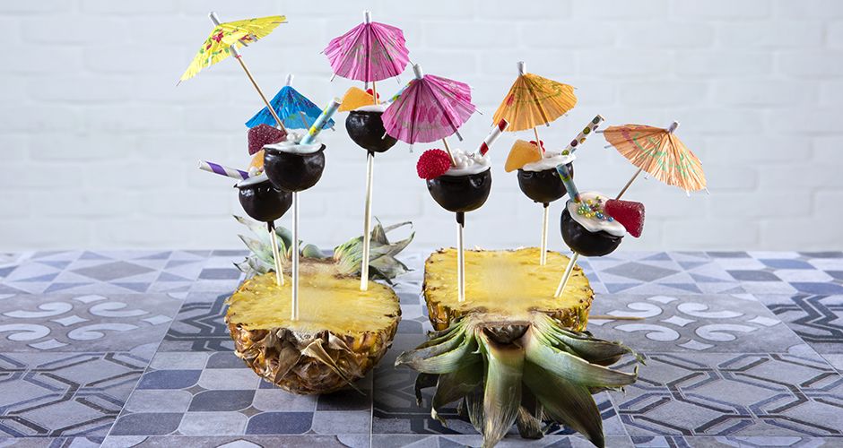 Pina colada cake pops Συνταγή Άκης Πετρετζίκης