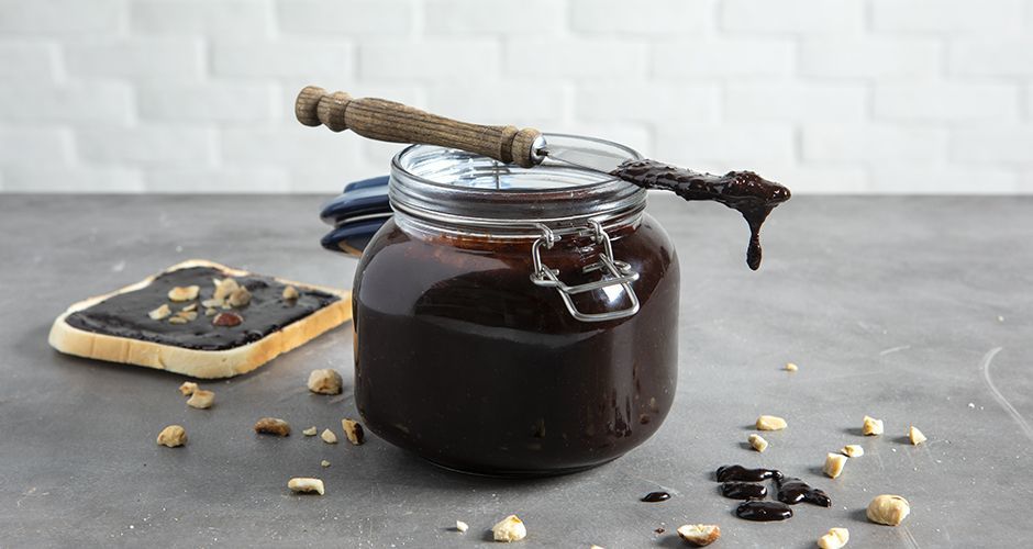 Vegan chocolate hazelnut spread