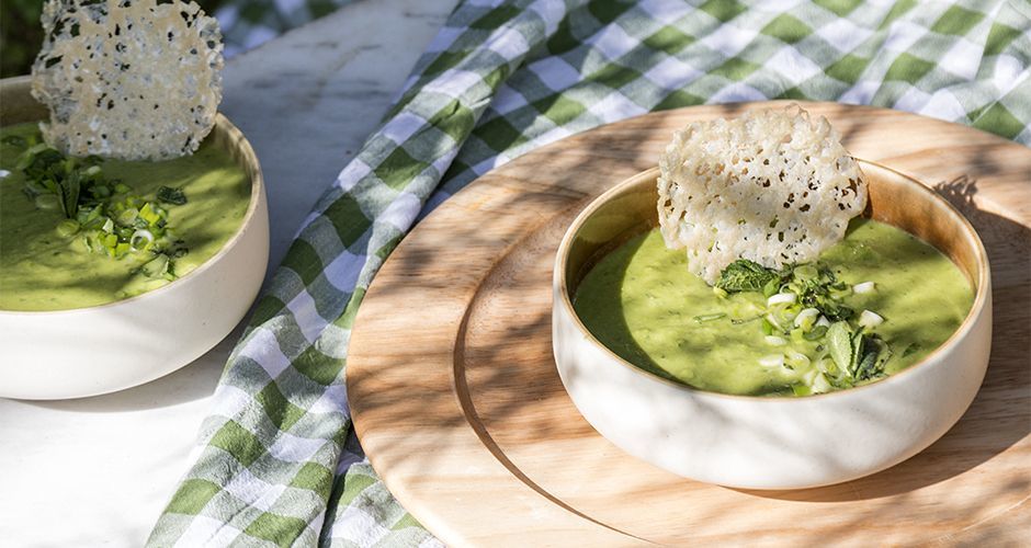 Pea soup with parmesan biscuits