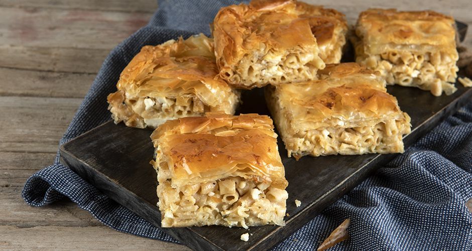 Greek pasta phyllo pie – Makaronopita