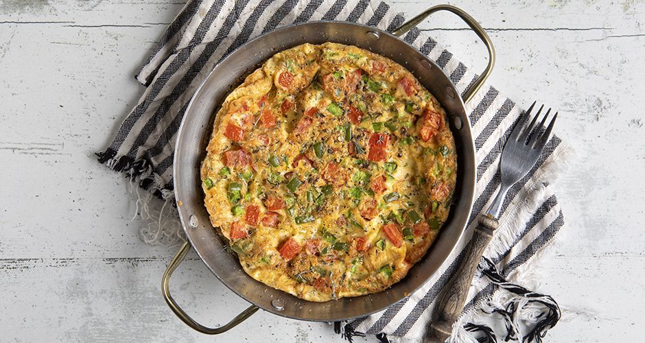Oven baked tomato and pepper omelet