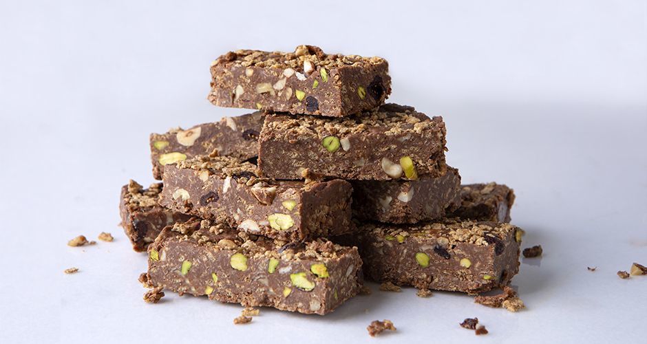 Tahini granola bars