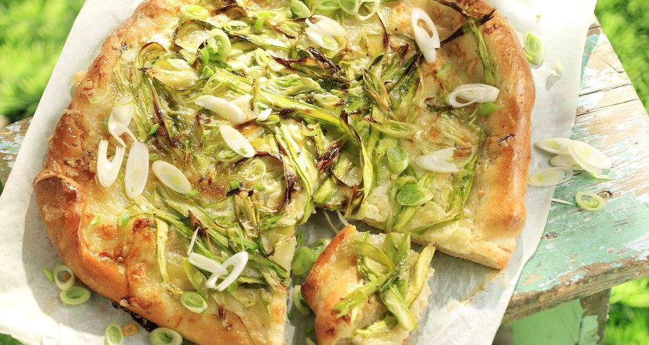 Asparagus Pizza