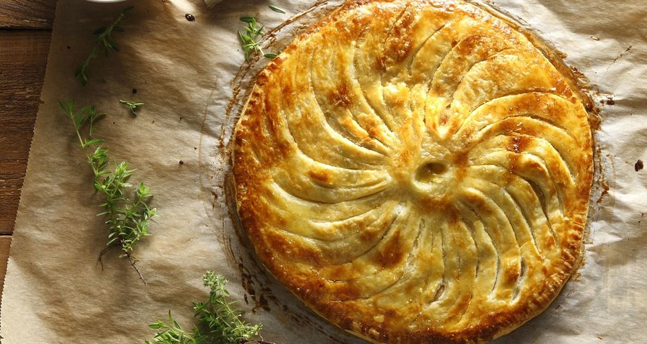Pithivier with chicken and thyme